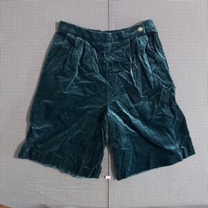 Lucia Womens Green Velvet Pleated Shorts Size 10 Made in USA